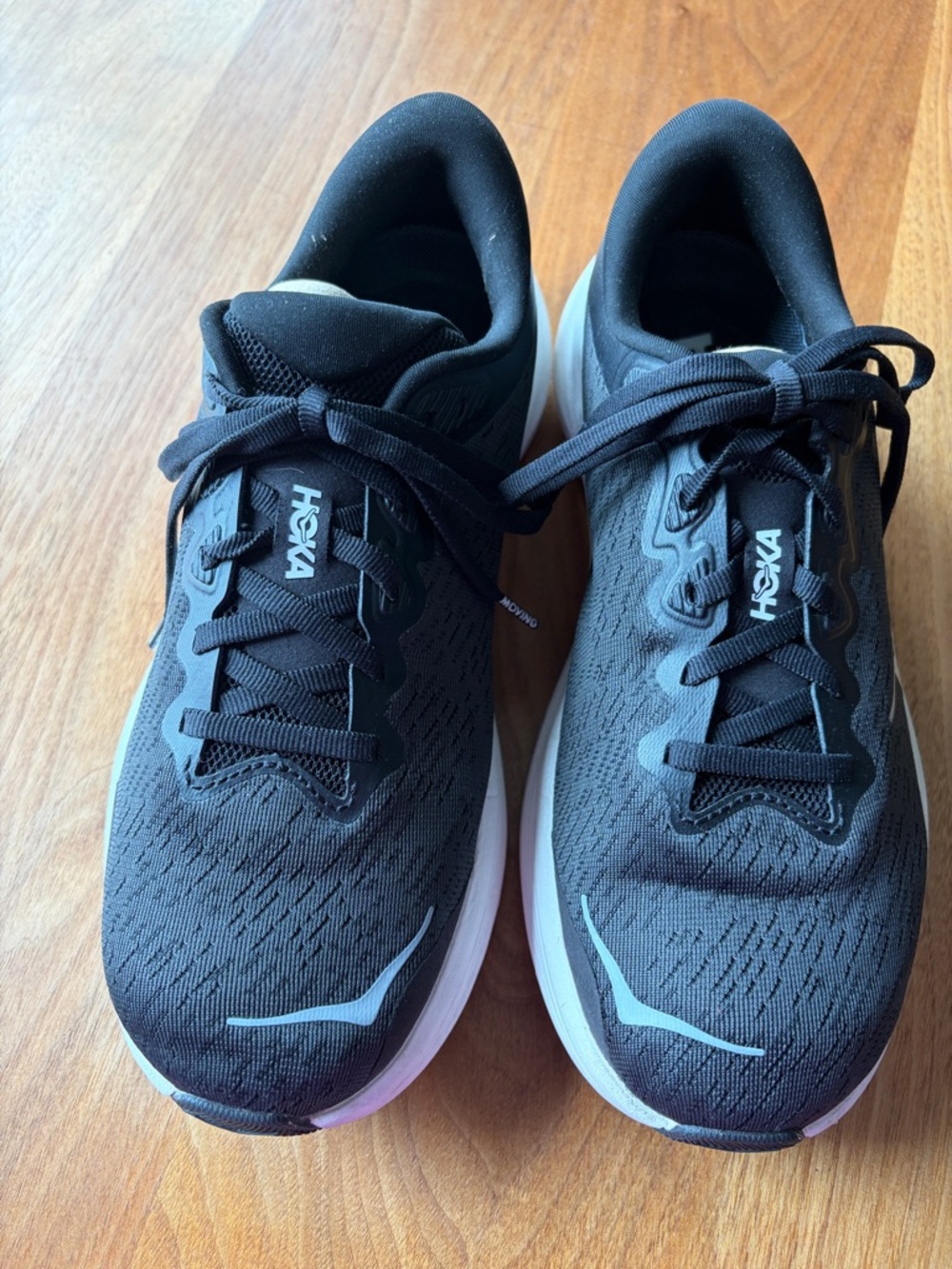 Hoka One One Solimar 2 Black and White Women’s Athletic Shoes Size 8 D (wide)